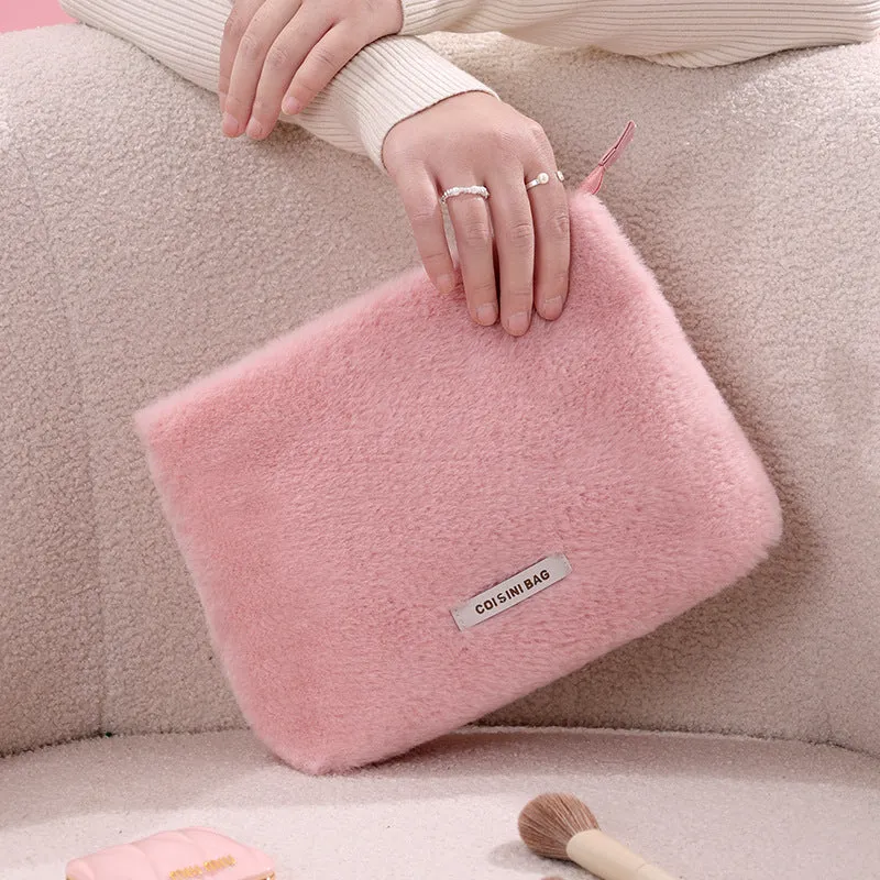 Fashion Plush Cosmetic Bag Travel Portable Skin Care Product Storage Bag Winter Travel Toiletries Storage Bag