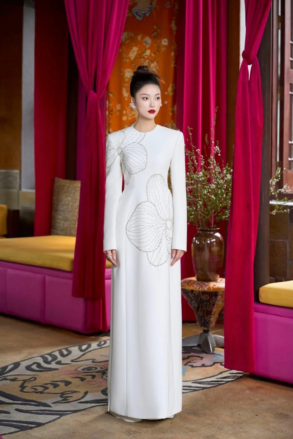 Lumins Sheath Round Neck Velvet Satin Floor Length Ao Dai